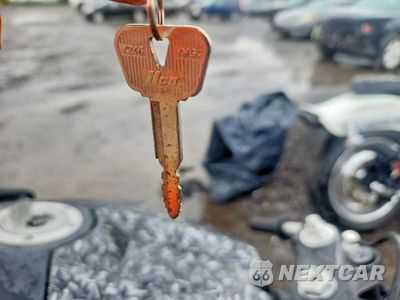 Zdjęcie 8 z 9 samochodu: 2011 YAMAHA YZFR1 VIN:JYARN23E1BA009536 - miniatura
