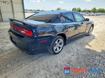 Trzecie zdjęcie samochodu z tyłu: 2013 DODGE CHARGER SE VIN:2C3CDXBGXDH677907 - miniatura
