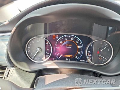 Zdjęcie 9 z 12 samochodu: 2016 BUICK ENVISION PREMIUM VIN:LRBFXFSX0GD216726 - miniatura