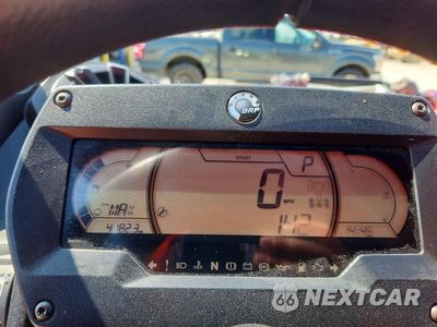Zdjęcie 8 z 10 samochodu: 2021 CAN-AM MAVERICK X3 UTILITY VEHICLE VIN:3JBVVAV40MK001918 - miniatura