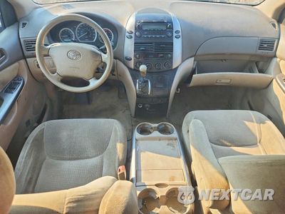 Zdjęcie 8 z 13 samochodu: 2008 TOYOTA SIENNA CE 7-PASSENGER VIN:5TDZK23C58S213683 - miniatura