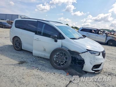Czwarte zdjęcie samochodu z boku: 2023 CHRYSLER PACIFICA LIMITED VIN:2C4RC1GG3PR625953 - miniatura