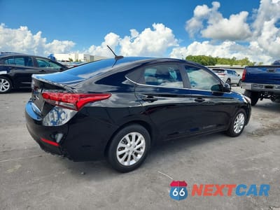 Trzecie zdjęcie samochodu z tyłu: 2022 HYUNDAI ACCENT SEL VIN:3KPC24A69NE177534 - miniatura
