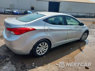 Trzecie zdjęcie samochodu z tyłu: 2013 HYUNDAI ELANTRA GLS VIN:5NPDH4AE4DH202845 - miniatura