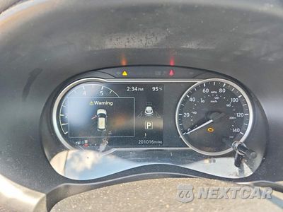 Zdjęcie 9 z 13 samochodu: 2018 NISSAN KICKS SV VIN:3N1CP5CU0JL544705 - miniatura