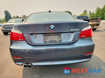 Zdjęcie 6 z 12 samochodu: 2008 BMW 528 I VIN:WBANU53528CT17493 - miniatura