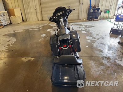 Czwarte zdjęcie samochodu z boku: 2018 HARLEY-DAVIDSON FLHX STREET GLIDE VIN:1HD1KBC19JB633549 - miniatura