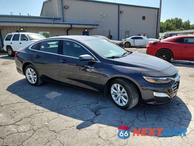 Czwarte zdjęcie samochodu z boku: 2023 CHEVROLET MALIBU LT VIN:1G1ZD5STXPF237997 - miniatura