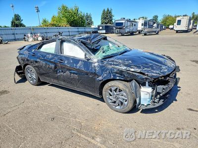 Czwarte zdjęcie samochodu z boku: 2024 HYUNDAI ELANTRA SEL VIN:KMHLM4DG2RU750467 - miniatura