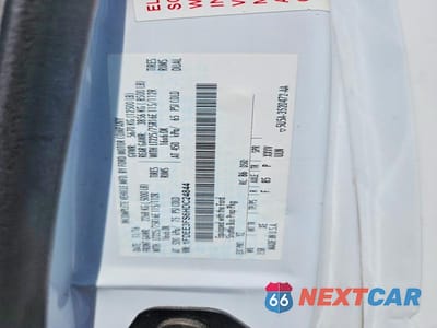 Zdjęcie 12 z 12 samochodu: 2017 FORD E350 SHUTTLE BUS VIN:1FDEE3FS6HDC24844 - miniatura