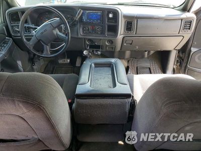 Zdjęcie 8 z 12 samochodu: 2005 GMC SIERRA K2500 HEAVY DUTY VIN:1GTHK23215F841643 - miniatura