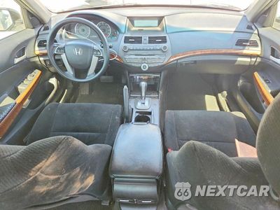 Zdjęcie 8 z 13 samochodu: 2012 HONDA ACCORD EX VIN:1HGCP2F73CA155134 - miniatura