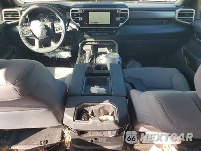 Zdjęcie 8 z 12 samochodu: 2025 TOYOTA TUNDRA SR5 VIN:5TFLA5DB5SX327667 - miniatura