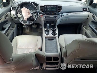 Zdjęcie 8 z 13 samochodu: 2020 HONDA PILOT EXL VIN:5FNYF5H59LB015570 - miniatura