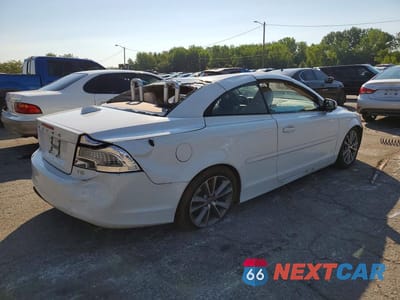 Trzecie zdjęcie samochodu z tyłu: 2013 VOLVO C70 T5 VIN:YV1672MC9DJ139334 - miniatura