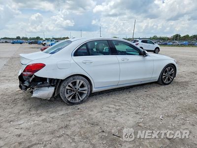 Trzecie zdjęcie samochodu z tyłu: 2018 MERCEDES-BENZ C 300 VIN:55SWF4JB4JU244686 - miniatura
