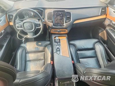 Zdjęcie 8 z 13 samochodu: 2019 VOLVO XC90 T8 INSCRIPTION VIN:YV4BR0CL5K1422425 - miniatura