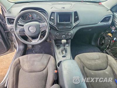 Zdjęcie 8 z 12 samochodu: 2021 JEEP CHEROKEE LATITUDE VIN:1C4PJLCB0MD115996 - miniatura