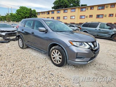 Czwarte zdjęcie samochodu z boku: 2018 NISSAN ROGUE S VIN:KNMAT2MV6JP511802 - miniatura