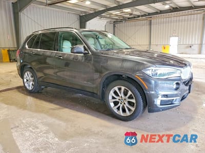 Czwarte zdjęcie samochodu z boku: 2016 BMW X5 XDR40E VIN:5UXKT0C56G0S75534 - miniatura