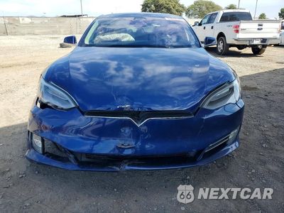 Piąte zdjęcie samochodu w środku: 2017 TESLA MODEL S VIN:5YJSA1E24HF219370 - miniatura