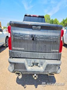 Zdjęcie 6 z 12 samochodu: 2020 CHEVROLET SILVERADO K1500 TRAIL BOSS CUSTOM VIN:1GCPYCEF8LZ164621 - miniatura