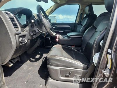 Zdjęcie 7 z 12 samochodu: 2019 RAM 2500 LARAMIE VIN:3C6UR5FL3KG630333 - miniatura