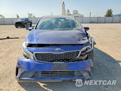 Piąte zdjęcie samochodu w środku: 2018 KIA FORTE LX VIN:3KPFL4A7XJE196980 - miniatura