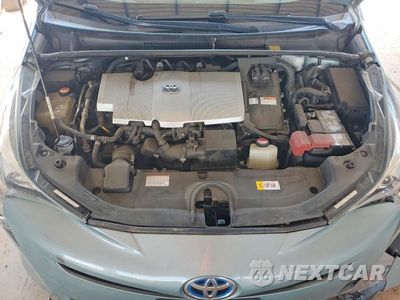 Zdjęcie 11 z 12 samochodu: 2016 TOYOTA PRIUS TWO VIN:JTDKBRFU6G3016245 - miniatura