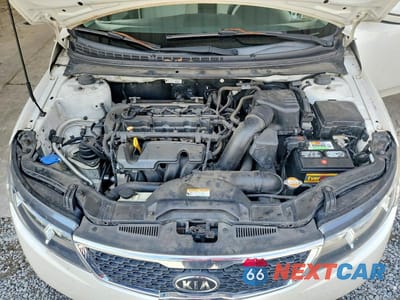Zdjęcie 11 z 12 samochodu: 2012 KIA FORTE EX VIN:KNAFU4A21C5559101 - miniatura