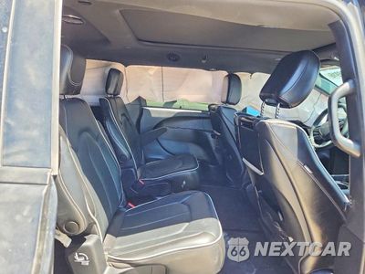 Zdjęcie 11 z 13 samochodu: 2023 CHRYSLER PACIFICA LIMITED VIN:2C4RC1GG5PR629311 - miniatura