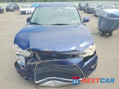 Piąte zdjęcie samochodu w środku: 2011 MITSUBISHI OUTLANDER GT VIN:JA4JT5AXXBU007788 - miniatura