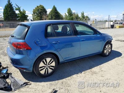 Trzecie zdjęcie samochodu z tyłu: 2016 VOLKSWAGEN E-GOLF SE VIN:WVWKP7AU4GW910126 - miniatura