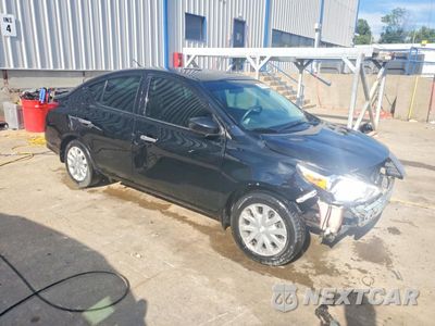 Czwarte zdjęcie samochodu z boku: 2015 NISSAN VERSA 1.6 SV VIN:3N1CN7AP5FL851745 - miniatura