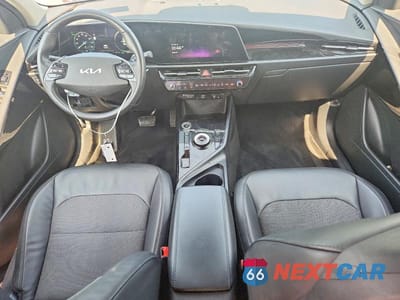 Zdjęcie 8 z 12 samochodu: 2023 KIA NIRO WIND VIN:KNDCR3L18P5050005 - miniatura