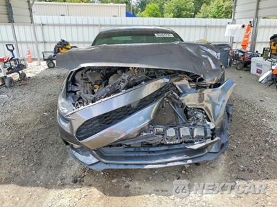 Piąte zdjęcie samochodu w środku: 2015 FORD MUSTANG VIN:1FA6P8TH2F5432547 - miniatura