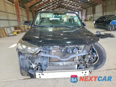 Piąte zdjęcie samochodu w środku: 2015 TOYOTA 4RUNNER SR5 VIN:JTEZU5JR6F5090266 - miniatura