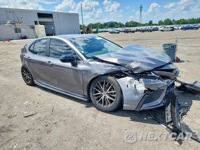 Czwarte zdjęcie samochodu z boku: 2021 TOYOTA CAMRY SE VIN:4T1G11AK6MU516469 - miniatura