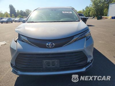 Piąte zdjęcie samochodu w środku: 2022 TOYOTA SIENNA XLE VIN:5TDASKFC7NS053763 - miniatura