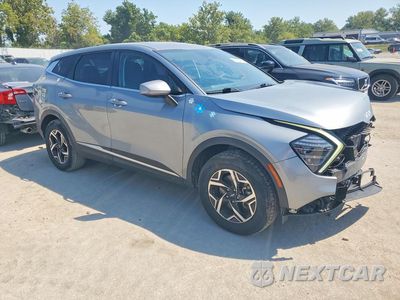 Czwarte zdjęcie samochodu z boku: 2024 KIA SPORTAGE LX VIN:KNDPUCDF4R7311888 - miniatura
