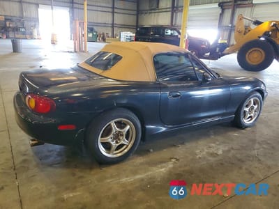 Trzecie zdjęcie samochodu z tyłu: 2000 MAZDA MX-5 MIATA BASE VIN:JM1NB3534Y0150676 - miniatura