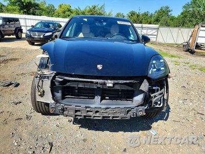 Piąte zdjęcie samochodu w środku: 2017 PORSCHE CAYENNE SE HYBRID PLATINUM VIN:WP1AE2A24HLA74953 - miniatura