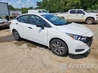 Czwarte zdjęcie samochodu z boku: 2024 NISSAN VERSA S VIN:3N1CN8DVXRL850143 - miniatura