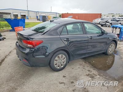 Trzecie zdjęcie samochodu z tyłu: 2019 KIA RIO S VIN:3KPA24AB5KE248129 - miniatura