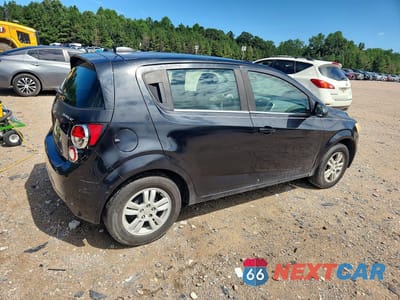 Trzecie zdjęcie samochodu z tyłu: 2015 CHEVROLET SONIC LT VIN:1G1JC6SH1F4114987 - miniatura