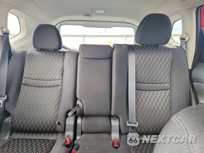 Zdjęcie 10 z 13 samochodu: 2017 NISSAN ROGUE SV VIN:5N1AT2MV7HC834687 - miniatura