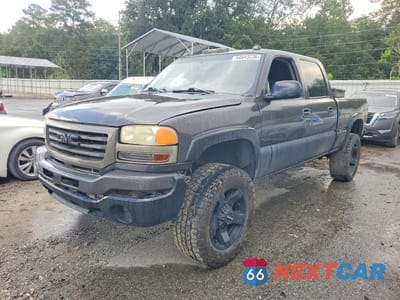 2004 GMC SIERRA K2500 HEAVY DUTY 1GTHK23U24F172900 - główne zdjęcie licytacji z USA - miniatura