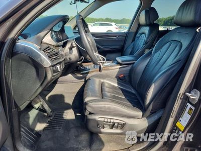Zdjęcie 7 z 13 samochodu: 2015 BMW X5 XDRIVE50I VIN:5UXKR6C54F0J77733 - miniatura