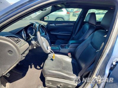 Zdjęcie 7 z 12 samochodu: 2011 CHRYSLER 300C VIN:2C3CA6CT6BH581235 - miniatura