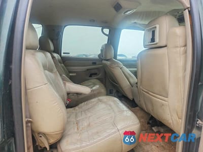 Zdjęcie 10 z 12 samochodu: 2002 CHEVROLET SUBURBAN C1500 VIN:3GNEC16Z02G202111 - miniatura